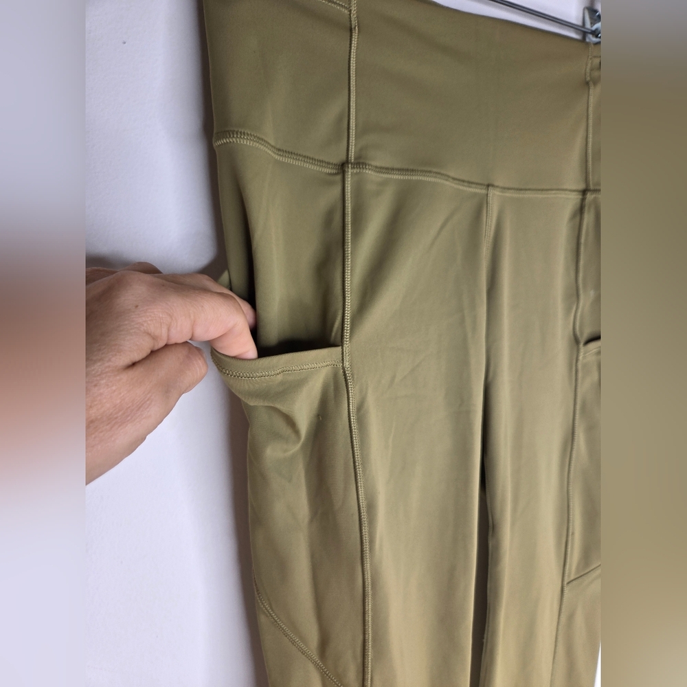 Lululemon Athletica Size 4 Chic Olive Green Leggings - Picture 3 of 5